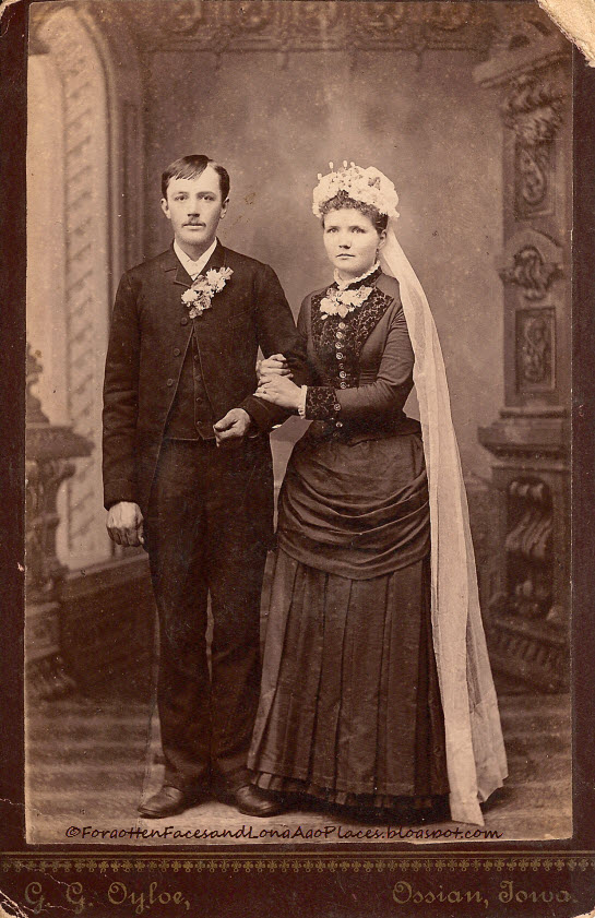 Foto de un matrimonio del siglo XIX